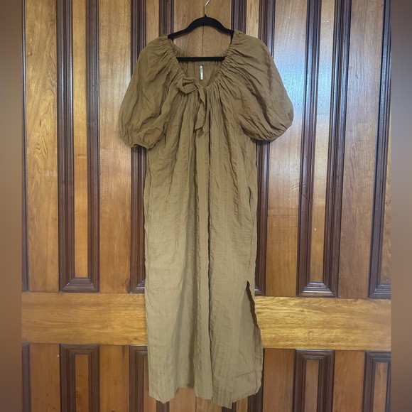 Free People Dresses & Skirts - Free people Aria Midi Dress